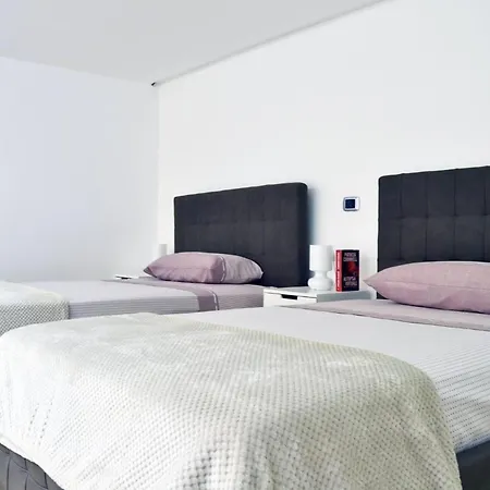 Centro, Dm Luxury