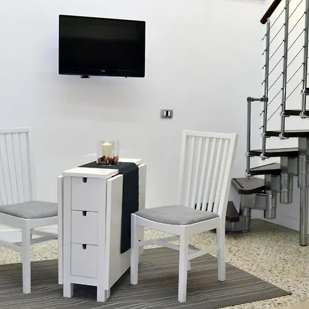 Centro, Dm Luxury *